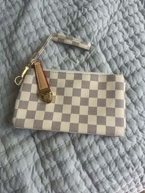 Cream and Light Brown Check Wristlet Pouch